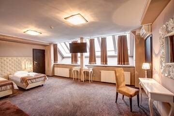 Фото номера Улучшенный двухместный номер с 1 кроватью Отель Hotel Jedlinka г. Едлина-Здруй 2